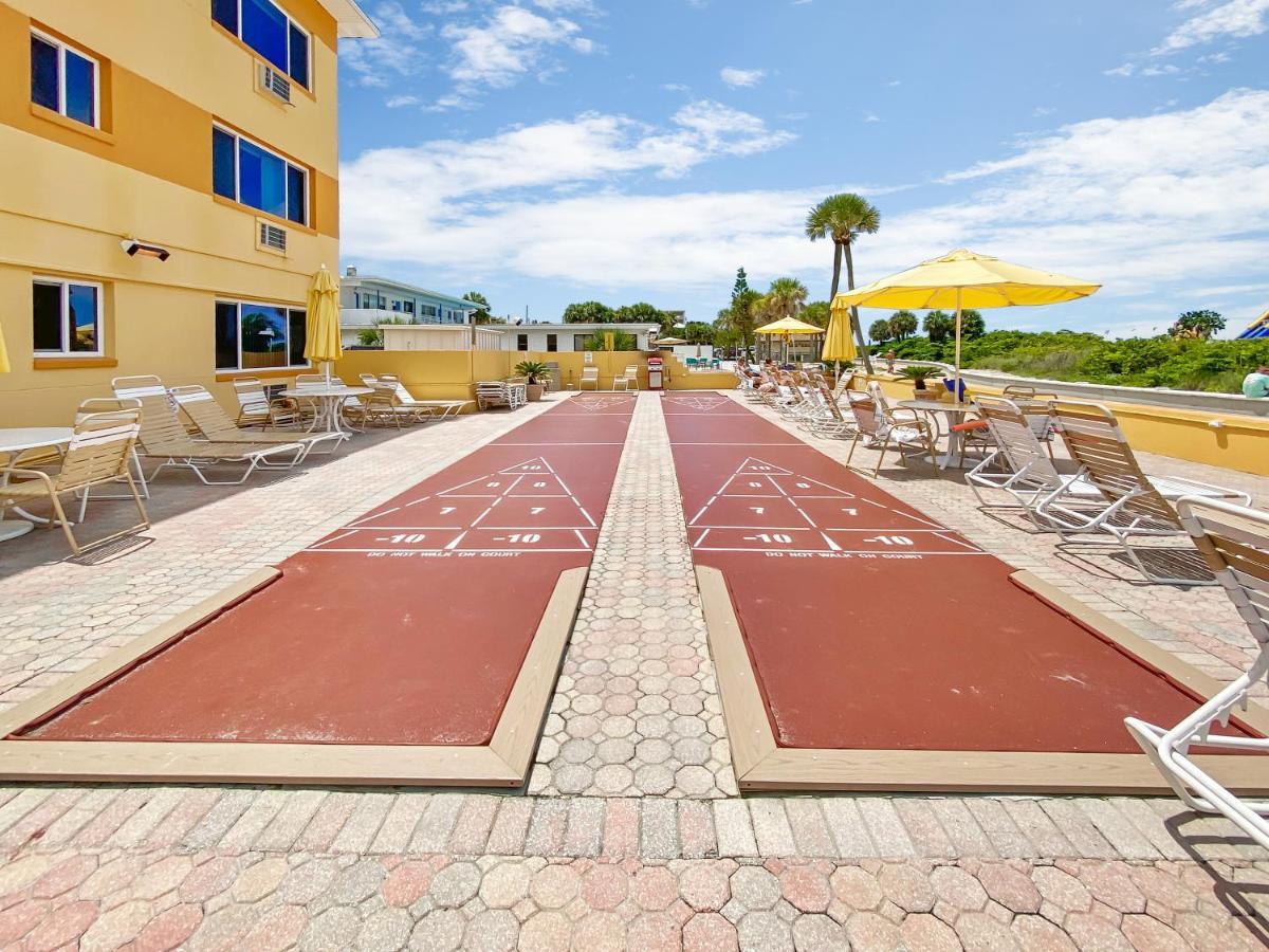 Page Terrace Beachfront Hotel St. Pete Beach Extérieur photo
