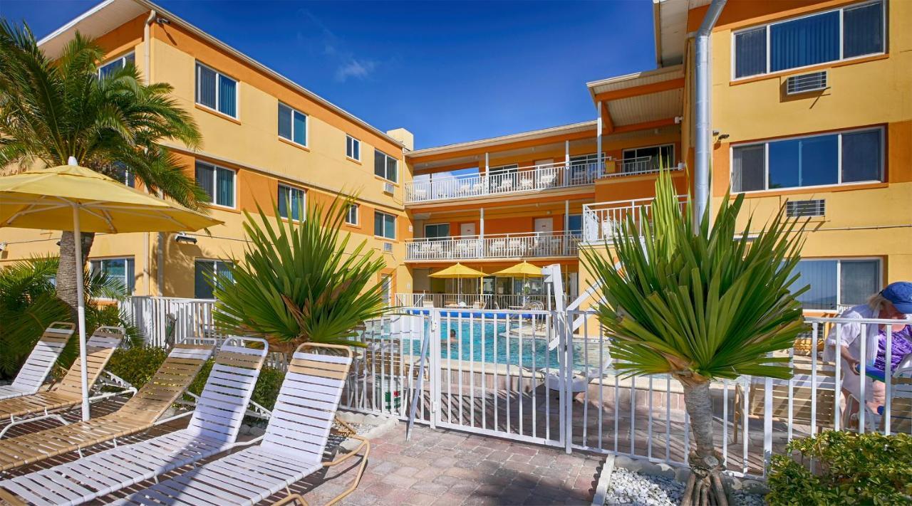Page Terrace Beachfront Hotel St. Pete Beach Extérieur photo