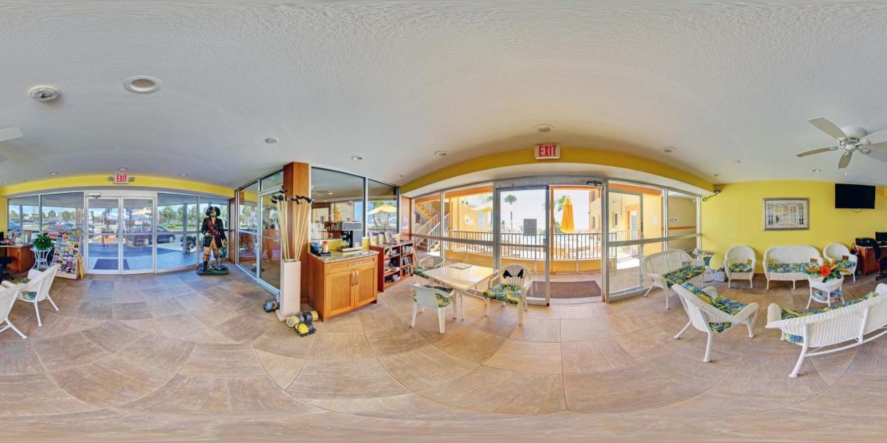 Page Terrace Beachfront Hotel St. Pete Beach Extérieur photo