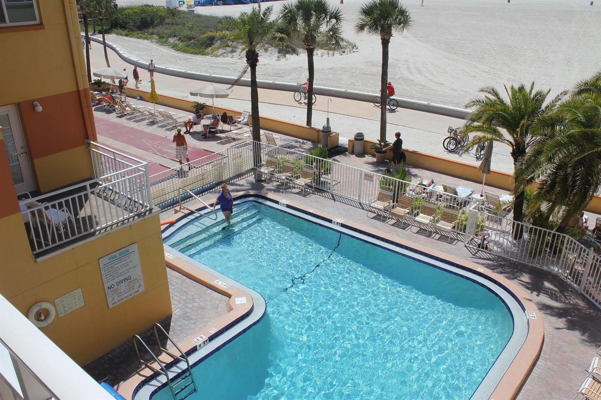 Page Terrace Beachfront Hotel St. Pete Beach Extérieur photo